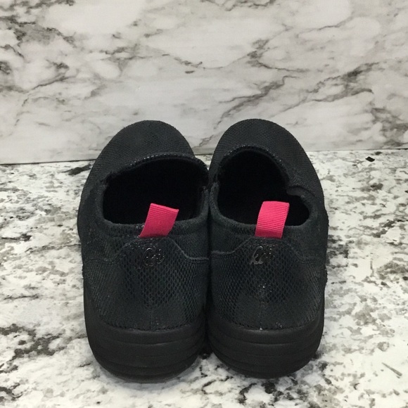 Koi By Sanita Women's Professional Black Nursing Clogs - Picture 12 of 12